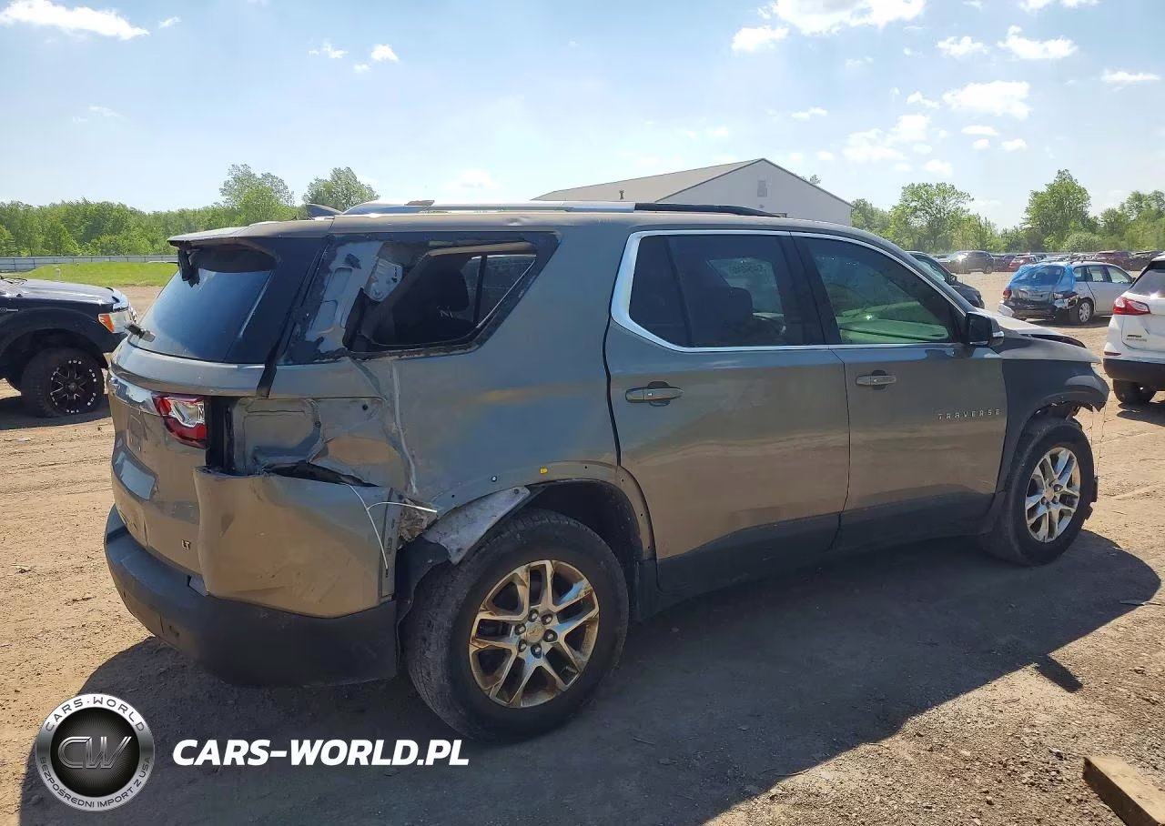 2018 Chevrolet Traverse Lt VIN:1GNERGKW2JJ231376 - 3