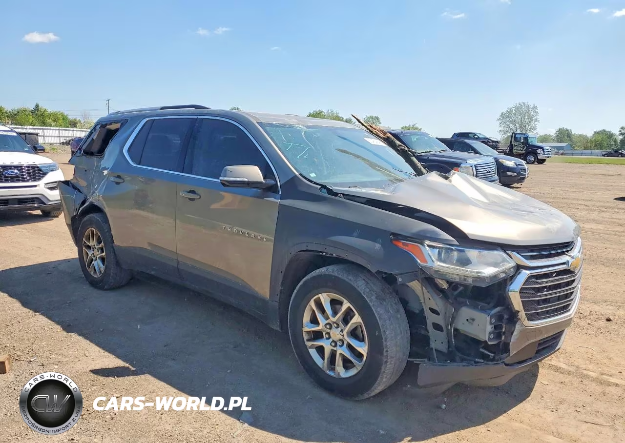 2018 Chevrolet Traverse Lt VIN:1GNERGKW2JJ231376 - 4