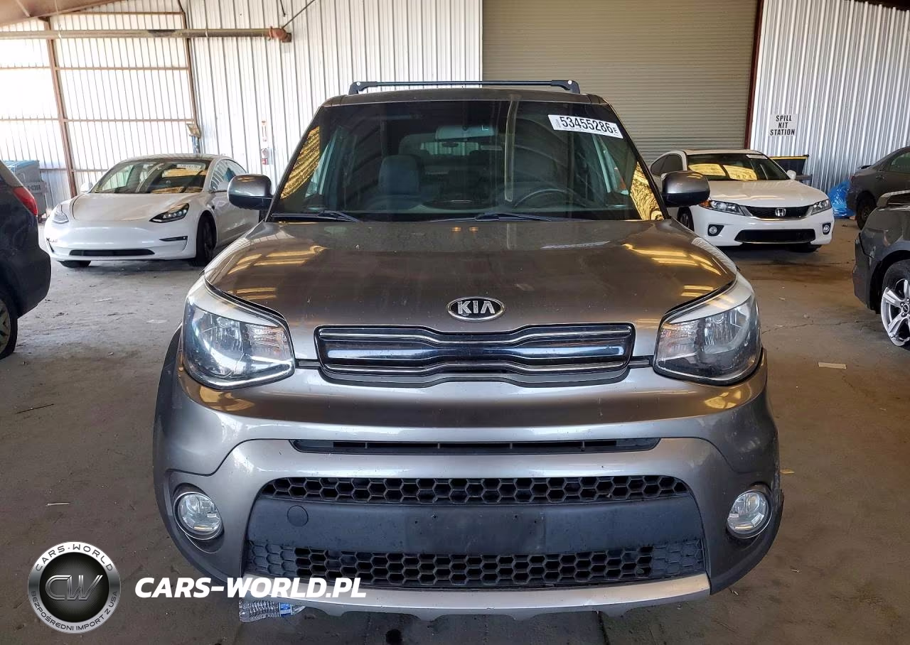 2018 Kia Soul + VIN:KNDJP3A54J7573861 - 5