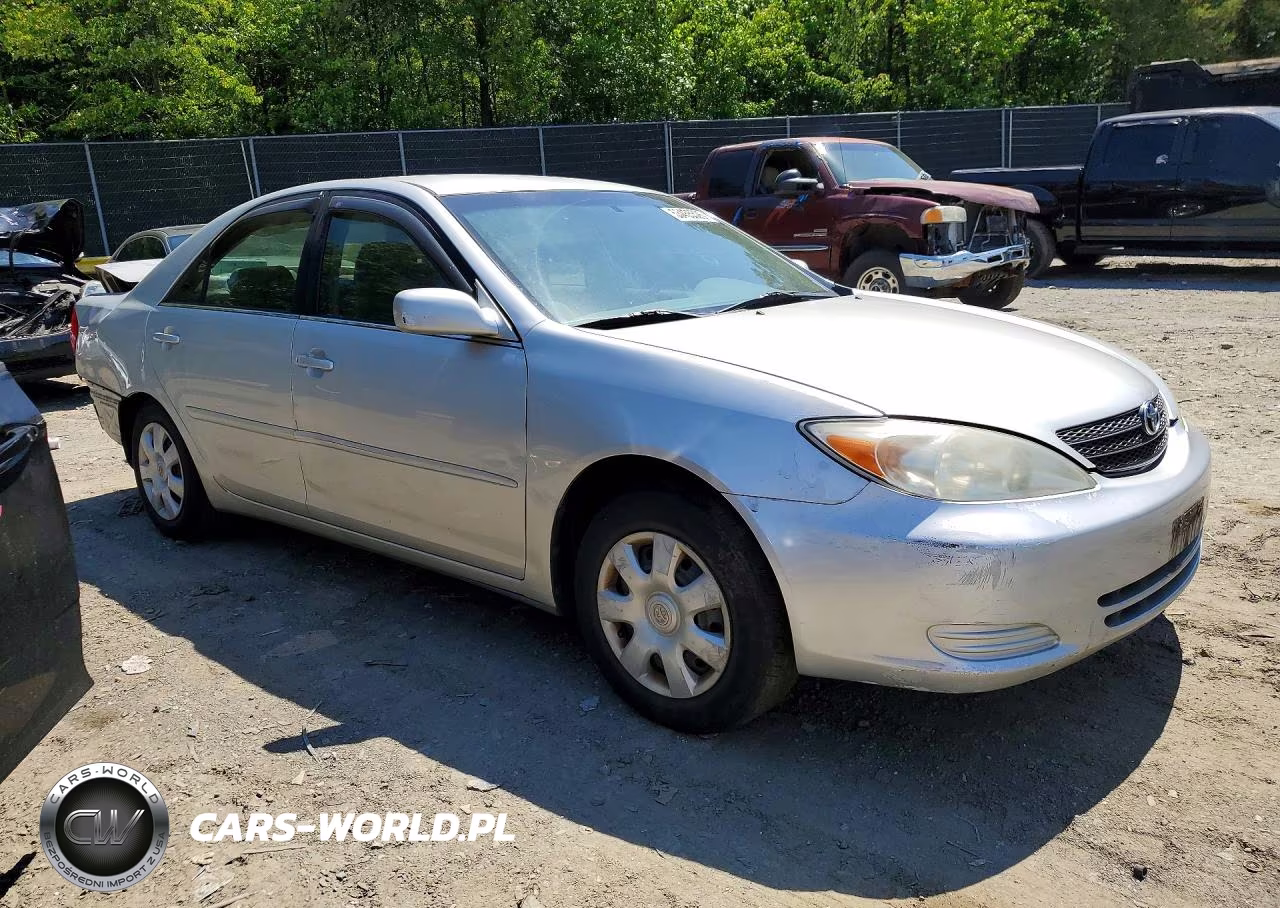 2004 Toyota Camry Le VIN:4T1BE32K54U879581 - 4