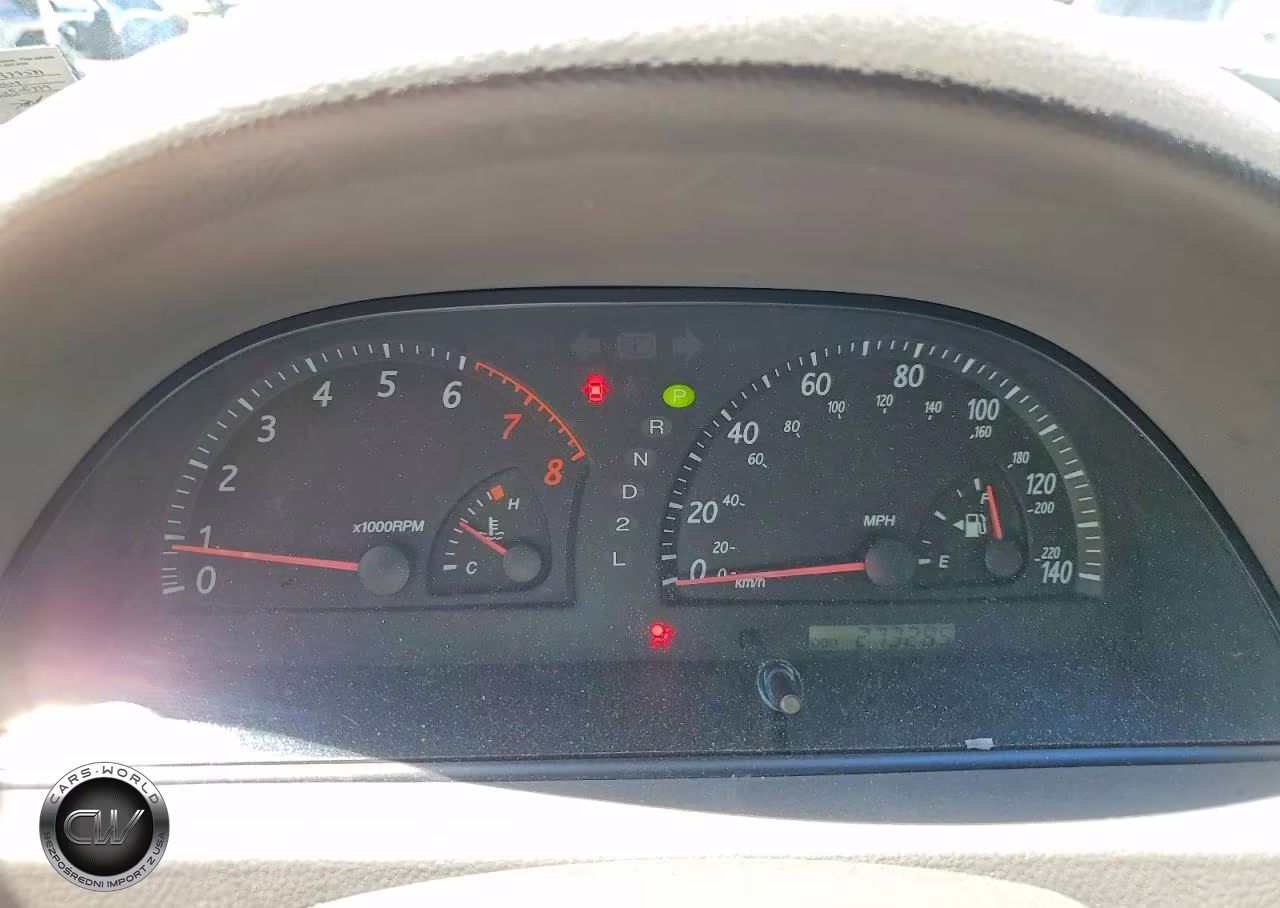 2004 Toyota Camry Le VIN:4T1BE32K54U879581 - 9