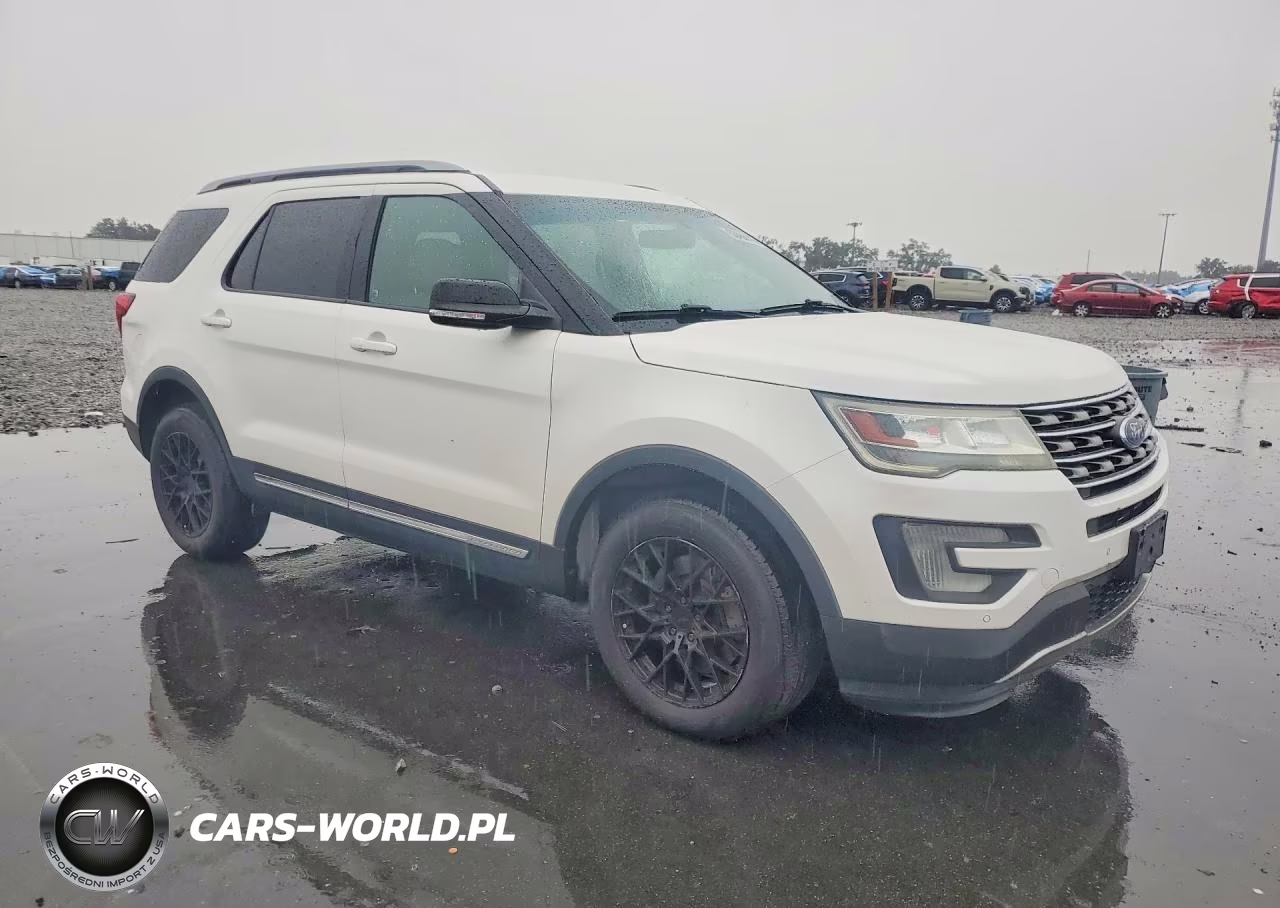 2017 Ford Explorer Xlt VIN:1FM5K8DH7HGB75455 - 4
