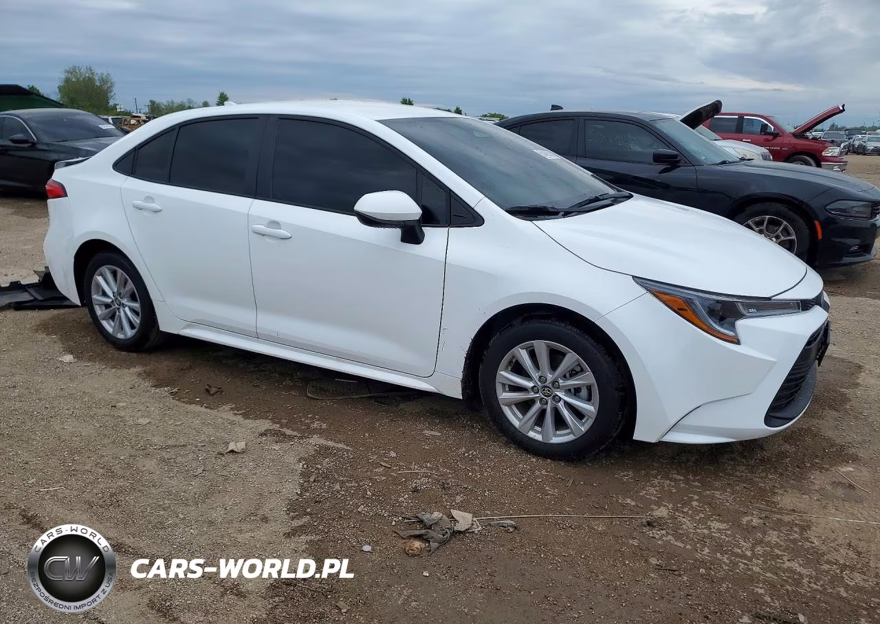 2026 Toyota Corolla Le VIN:5YFB4MDE9TP376717 - 4