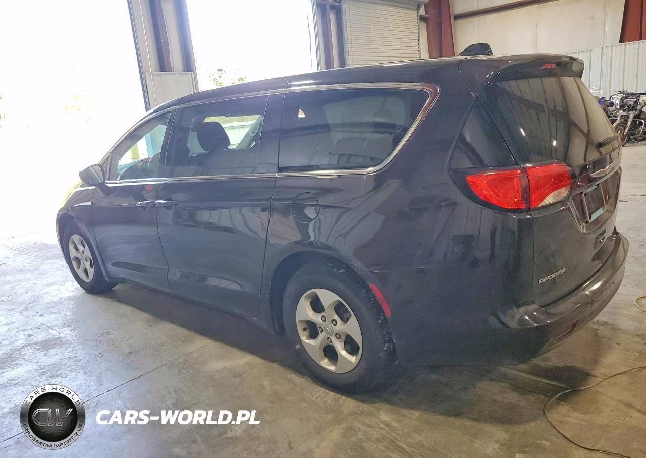 2017 Chrysler Pacifica VIN:2C4RC1CG5HR532052 - 2