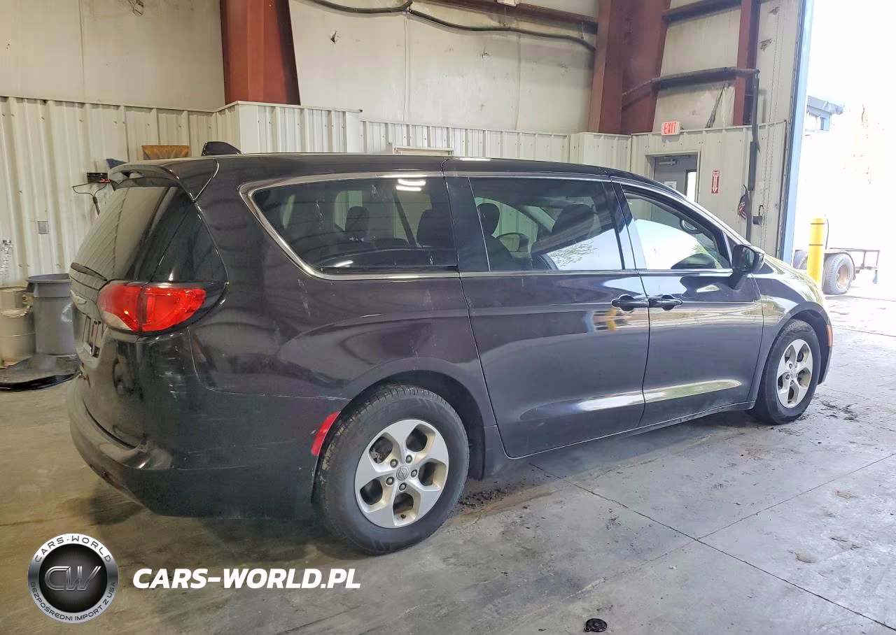 2017 Chrysler Pacifica VIN:2C4RC1CG5HR532052 - 3