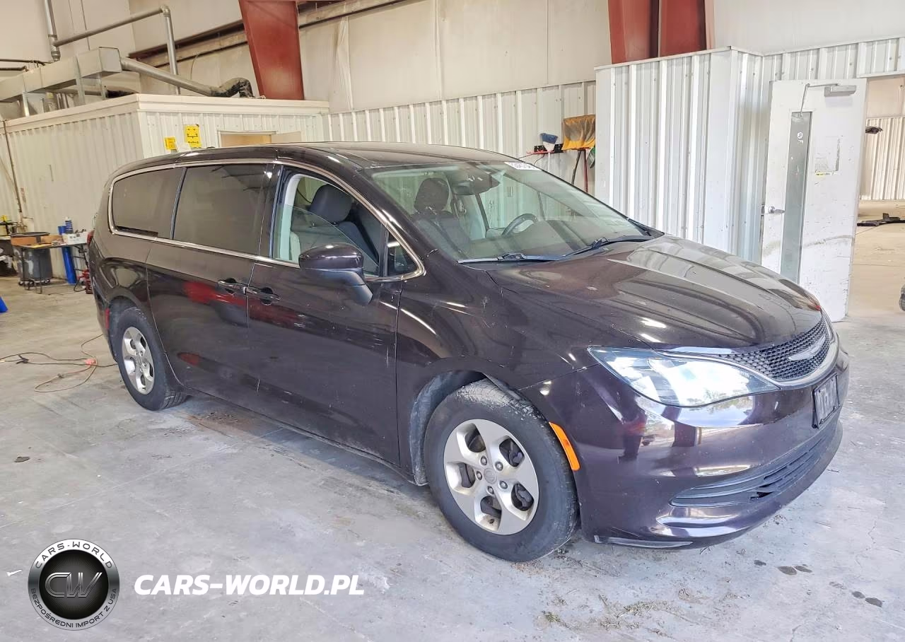 2017 Chrysler Pacifica VIN:2C4RC1CG5HR532052 - 4