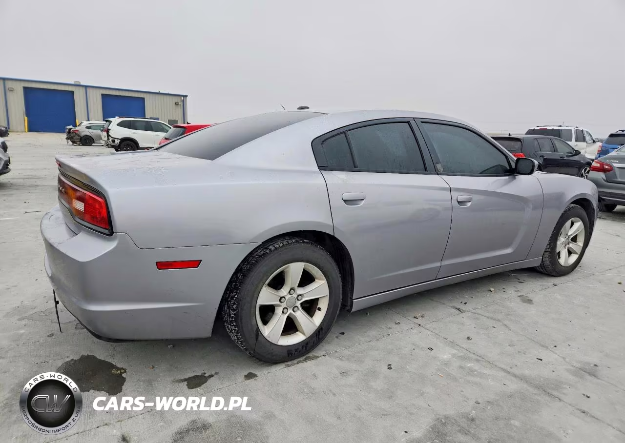 2013 Dodge Charger Sxt VIN:2C3CDXHG3DH713959 - 3
