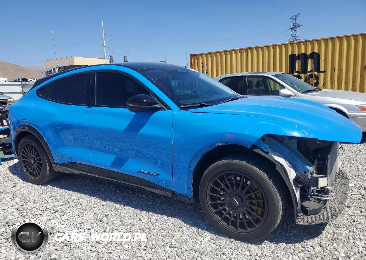 2022 Ford Mustang Mach-E California Route 1 VIN:3FMTK2SU0NMA02544 - 4