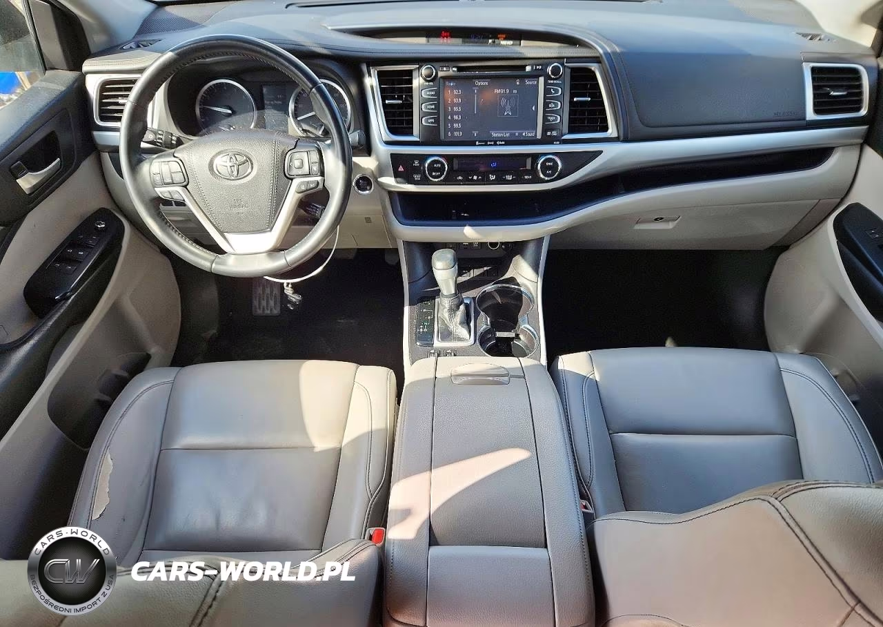 2019 Toyota Highlander Xle VIN:5TDKZRFH5KS324044 - 8