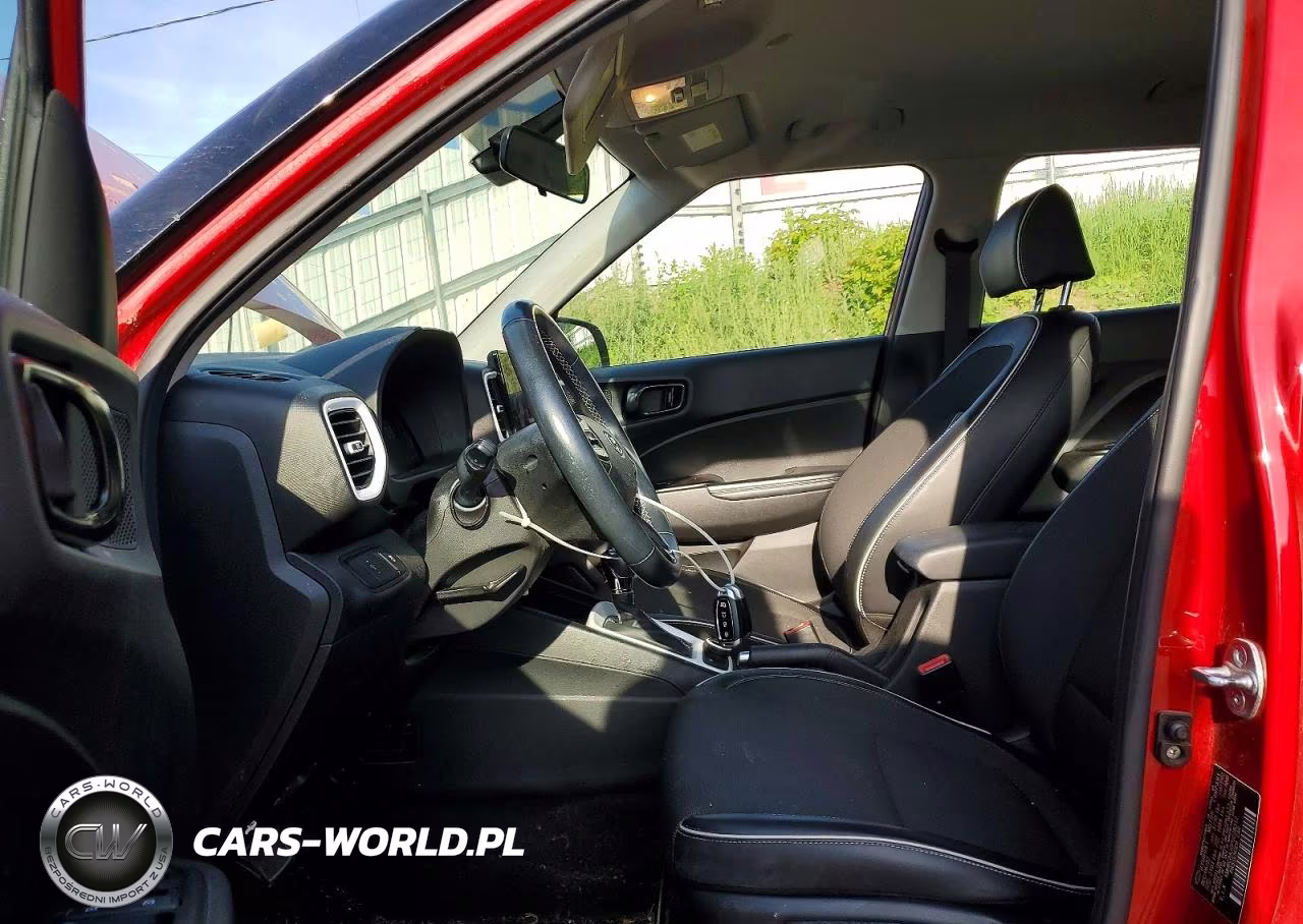 2023 Hyundai Venue Limited VIN:KMHRC8A30PU228312 - 7