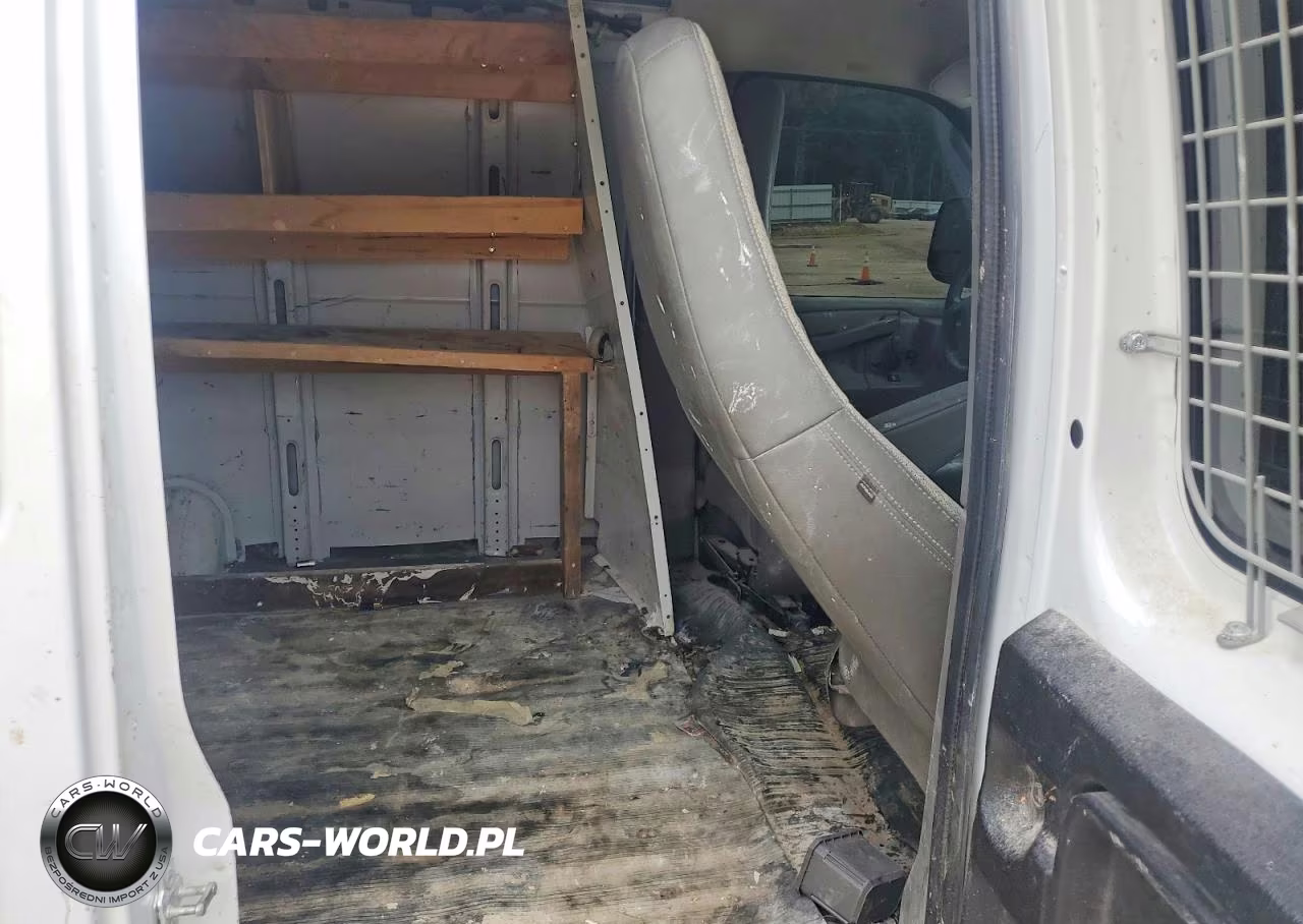 2020 Chevrolet Express G2500 VIN:1GCWGBFG7L1151907 - 10