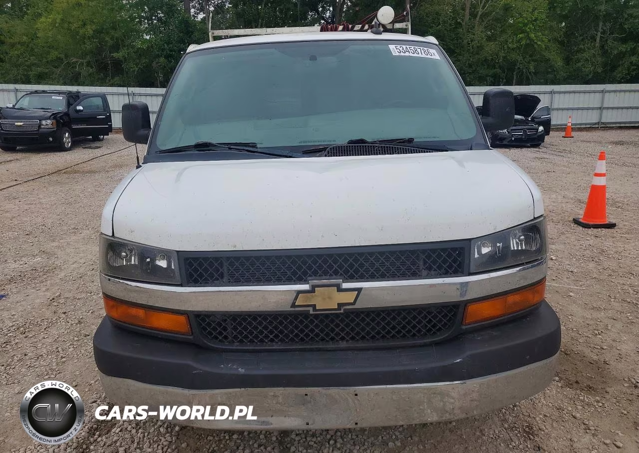 2020 Chevrolet Express G2500 VIN:1GCWGBFG7L1151907 - 5