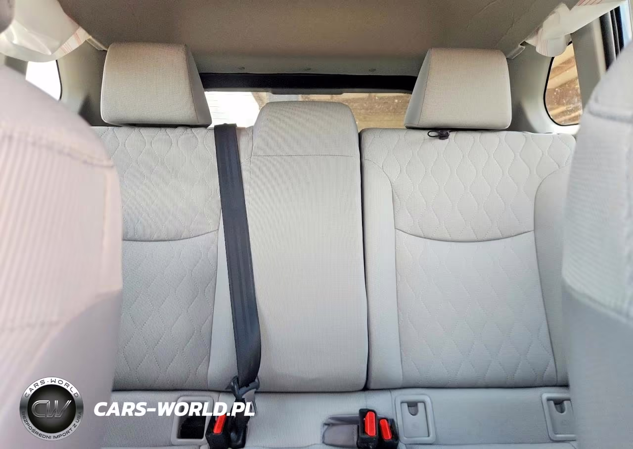 2026 Toyota Corolla Cross L VIN:7MUAAAAG5TV186662 - 10