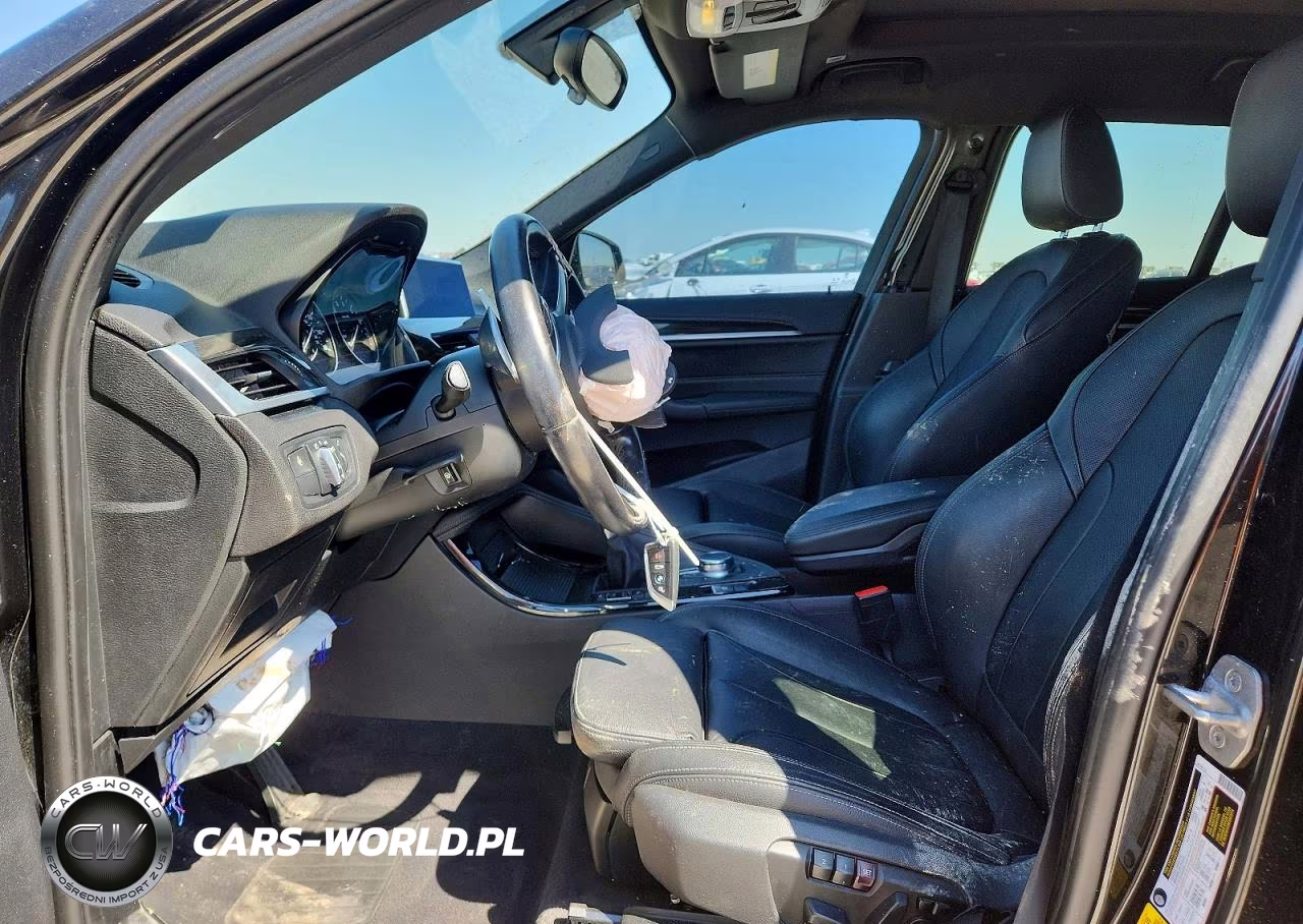 2017 BMW X1 xDrive28I VIN:WBXHT3C38H5F79776 - 7