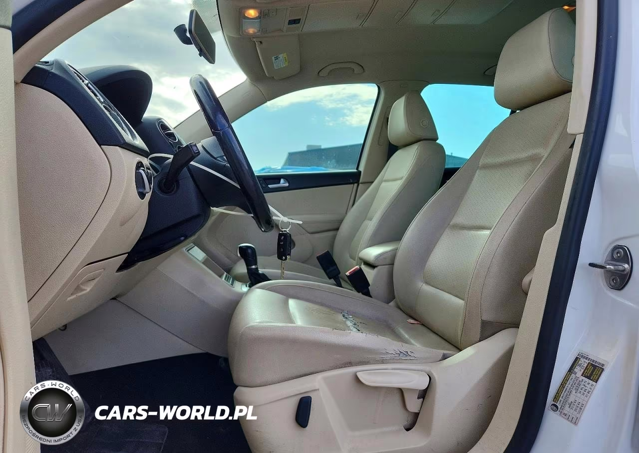 2013 Volkswagen Tiguan S VIN:WVGAV3AXXDW560464 - 7