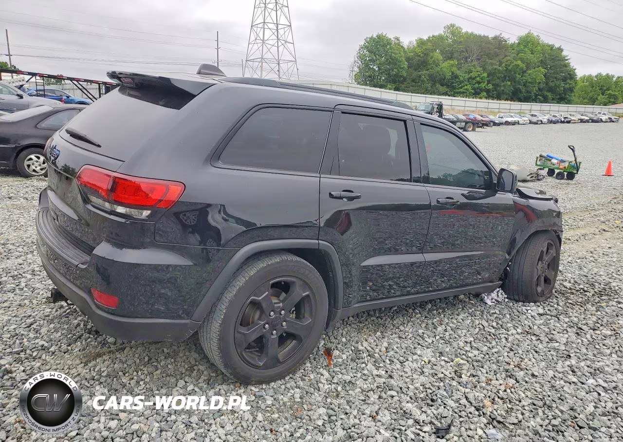 2019 Jeep Grand Cherokee Laredo VIN:1C4RJEAG6KC850715 - 3