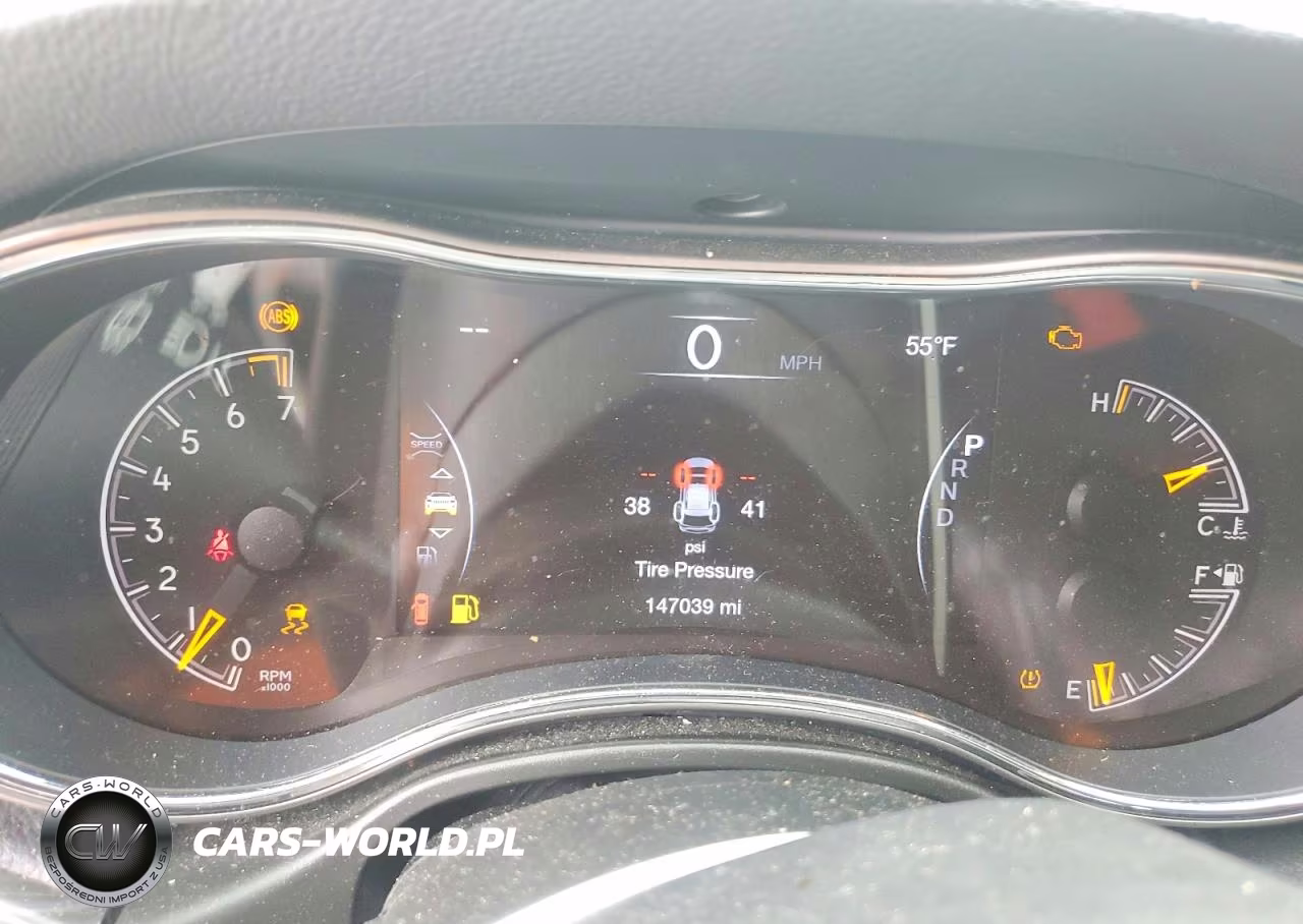 2019 Jeep Grand Cherokee Laredo VIN:1C4RJEAG6KC850715 - 9