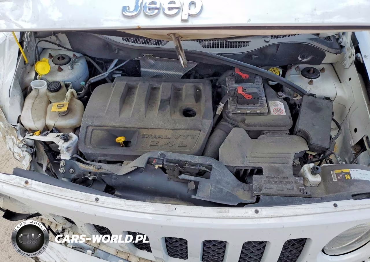 2016 Jeep Patriot Latitude VIN:1C4NJRFB4GD586303 - 12