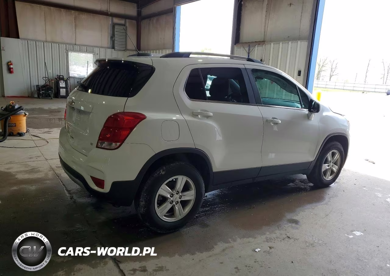 2020 Chevrolet Trax 1Lt VIN:KL7CJPSB2LB313400 - 3