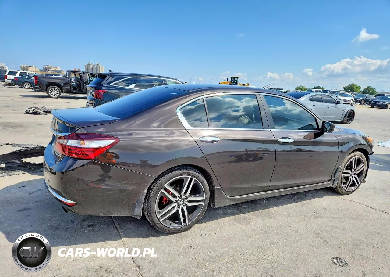 2017 Honda Accord Sport VIN:1HGCR2F54HA132011 - 3