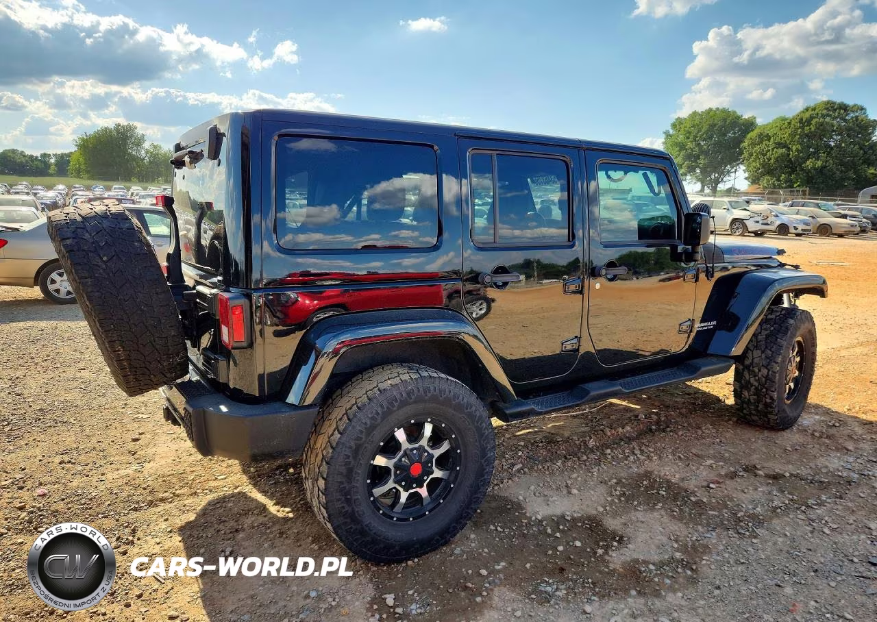 2016 Jeep Wrangler Unlimited Sahara VIN:1C4HJWEG9GL231867 - 3