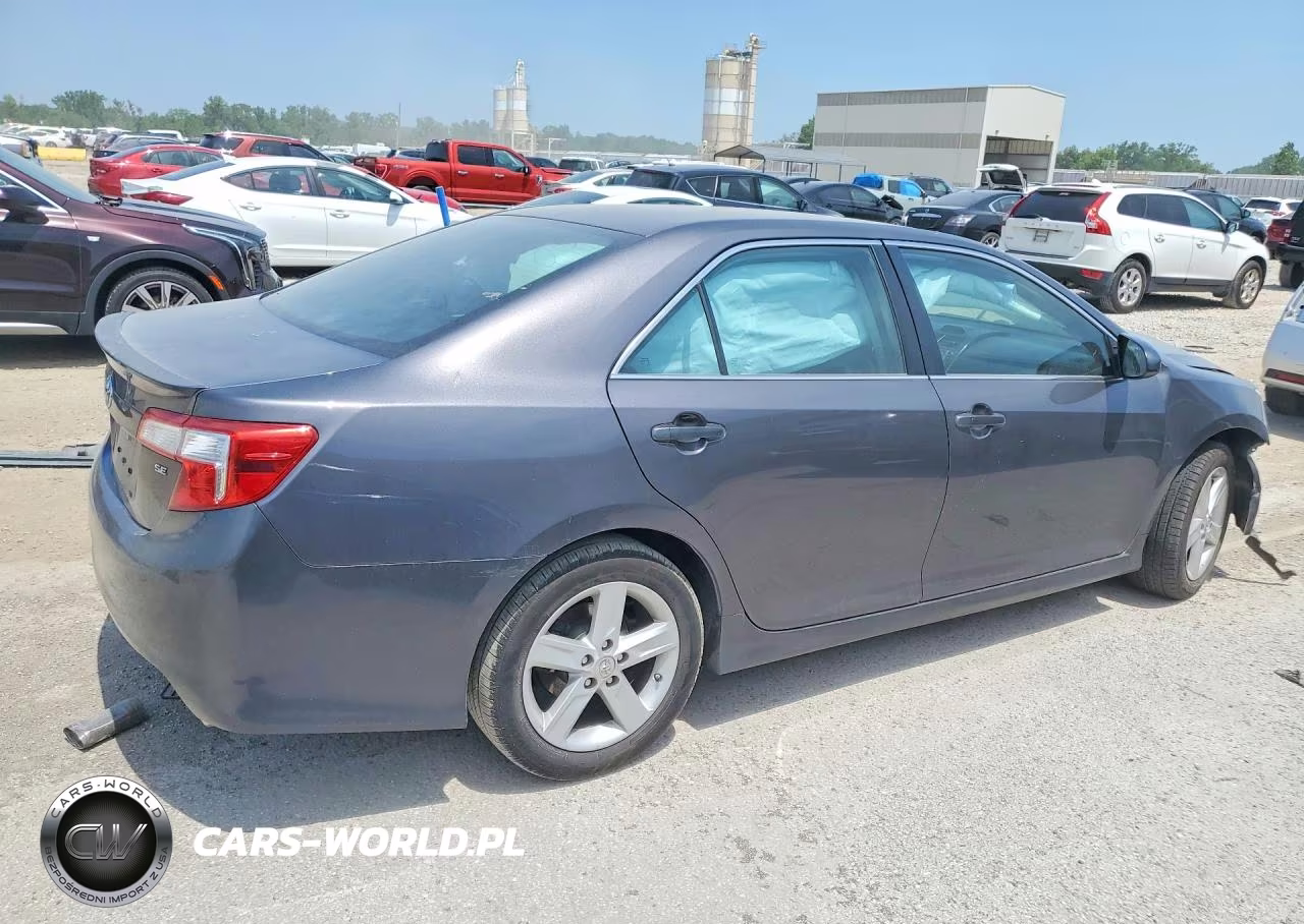 2014 Toyota Camry Se VIN:4T1BF1FK0EU814800 - 3