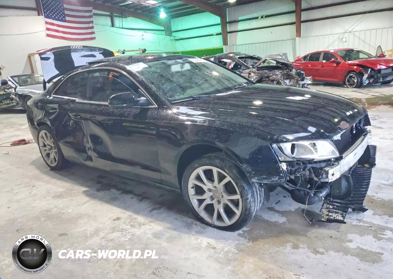 2010 Audi A5 Premium VIN:WAUCFAFR1AA044427 - 4
