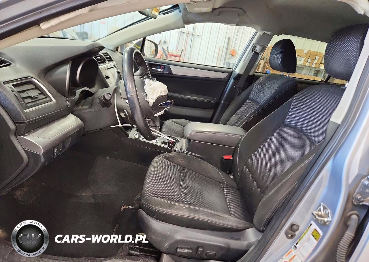 2019 Subaru Outback 2.5I Premium VIN:4S4BSAFC6K3267652 - 7