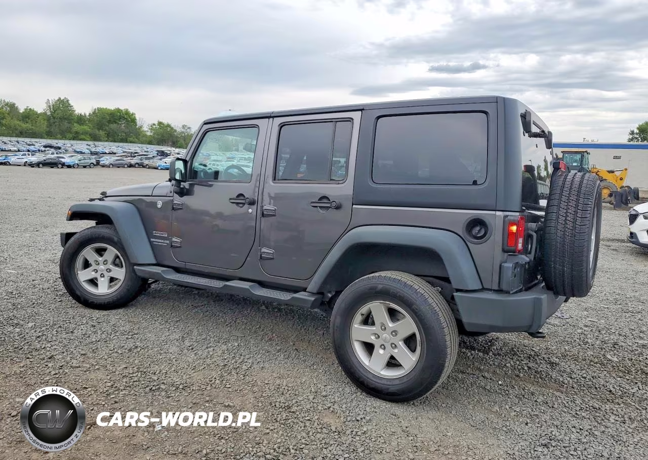 2016 Jeep Wrangler Unlimited Sport VIN:1C4BJWDG8GL305075 - 2