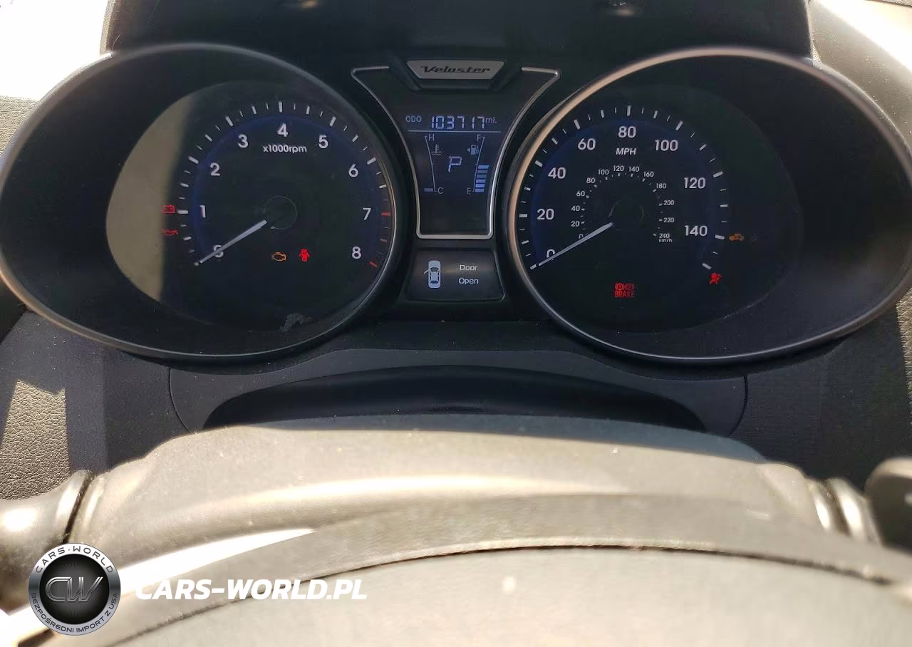 2015 Hyundai Veloster Turbo VIN:KMHTC6AEXFU237593 - 9