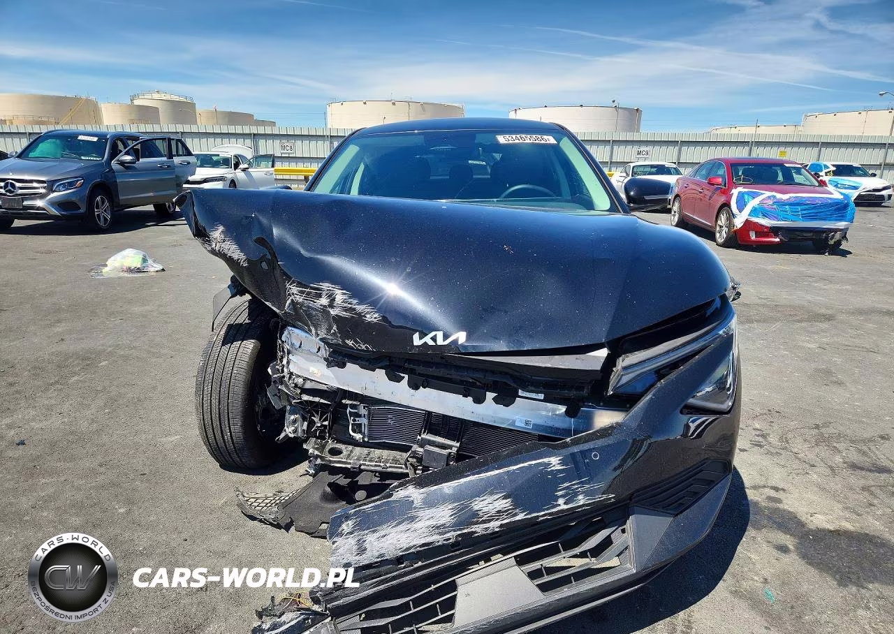 2025 Kia Ev6 Light Long Range VIN:5XYC34JA3SG008139 - 5
