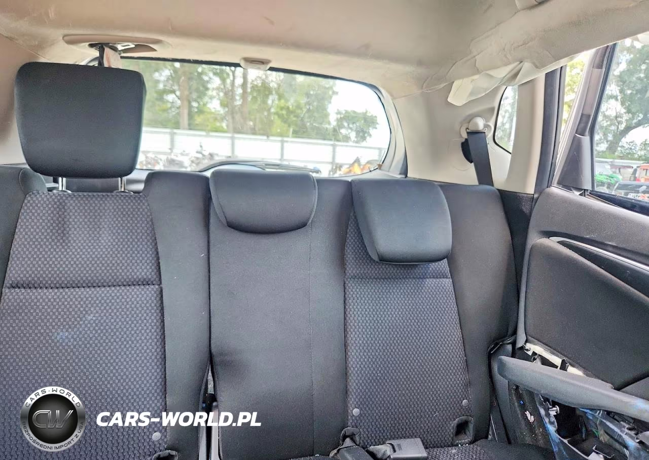 2019 Honda Fit Lx VIN:3HGGK5H40KM743983 - 10