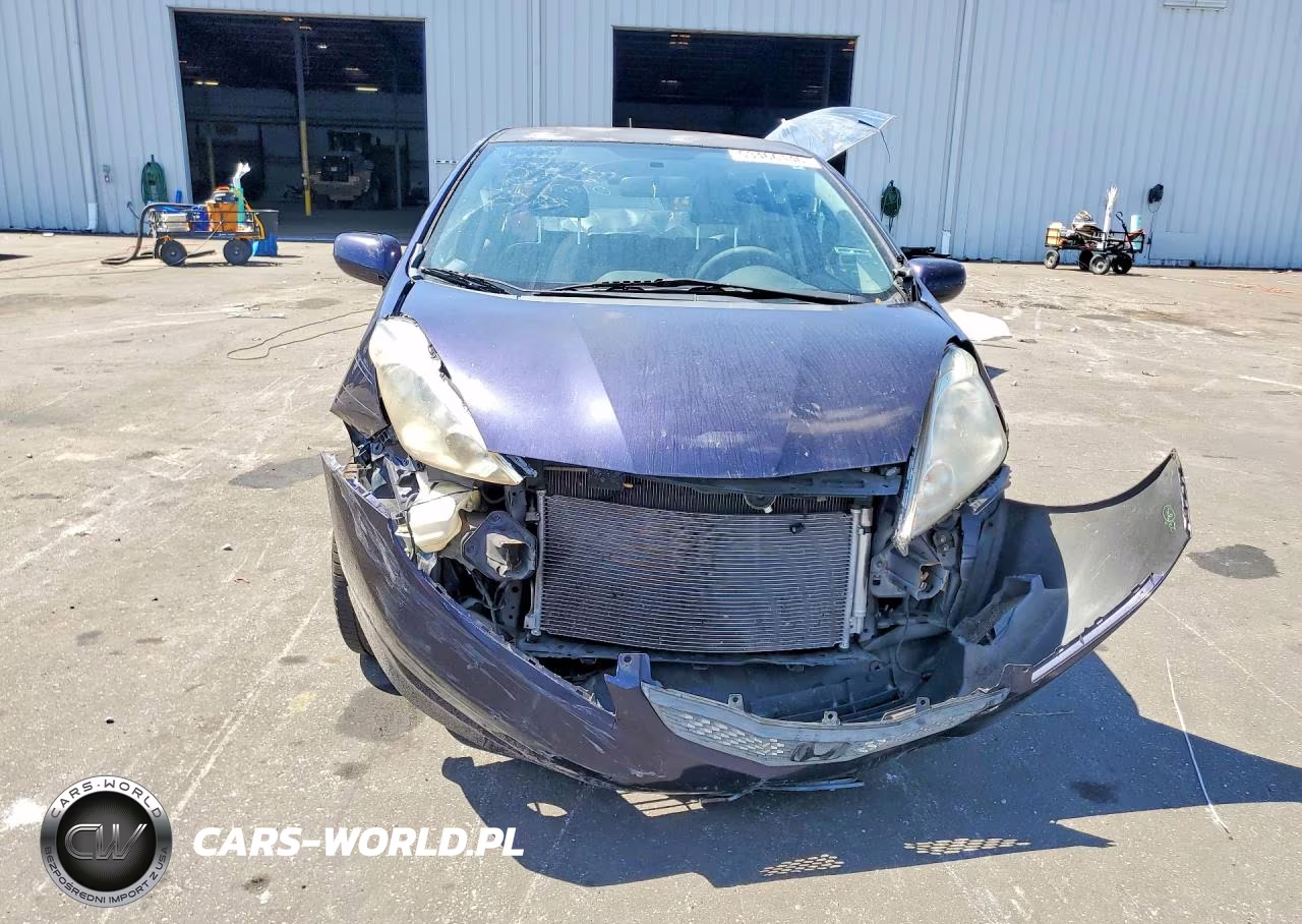 2010 Honda Fit Sport VIN:JHMGE8H42AC023560 - 5