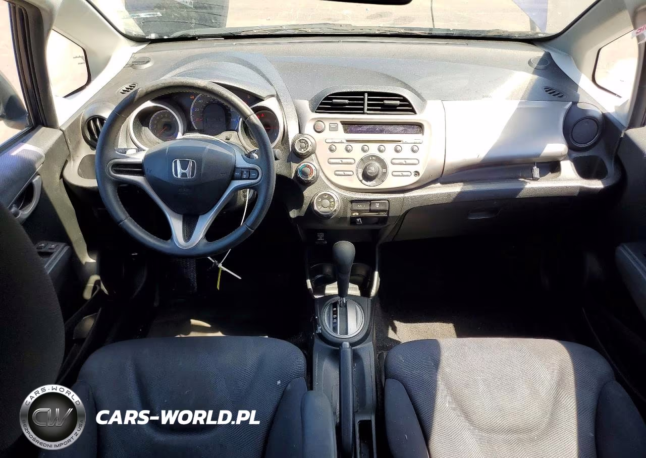 2010 Honda Fit Sport VIN:JHMGE8H42AC023560 - 8