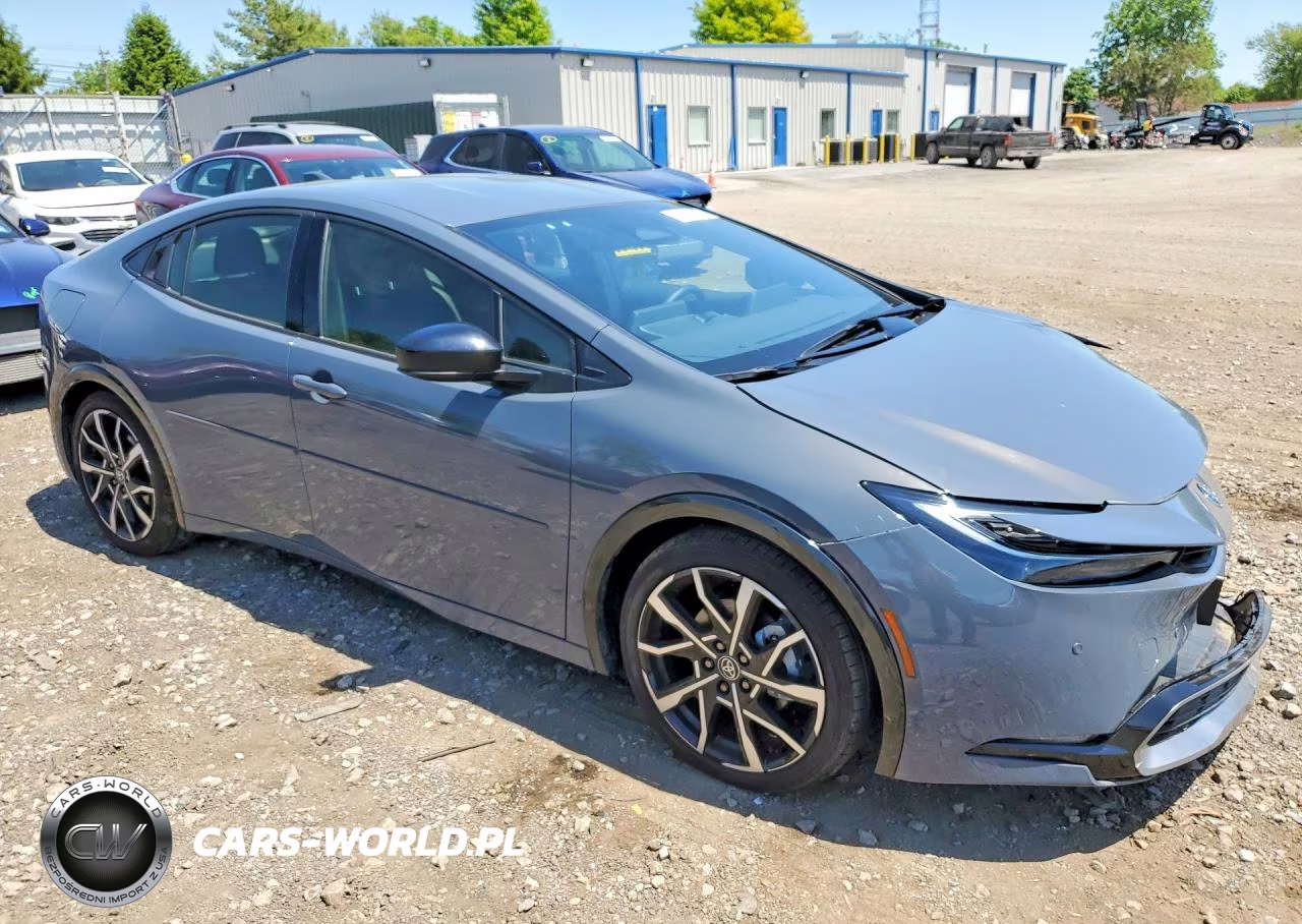 2025 Toyota Prius Plug-In Hybrid Xse VIN:JTDACACU9S3045214 - 4