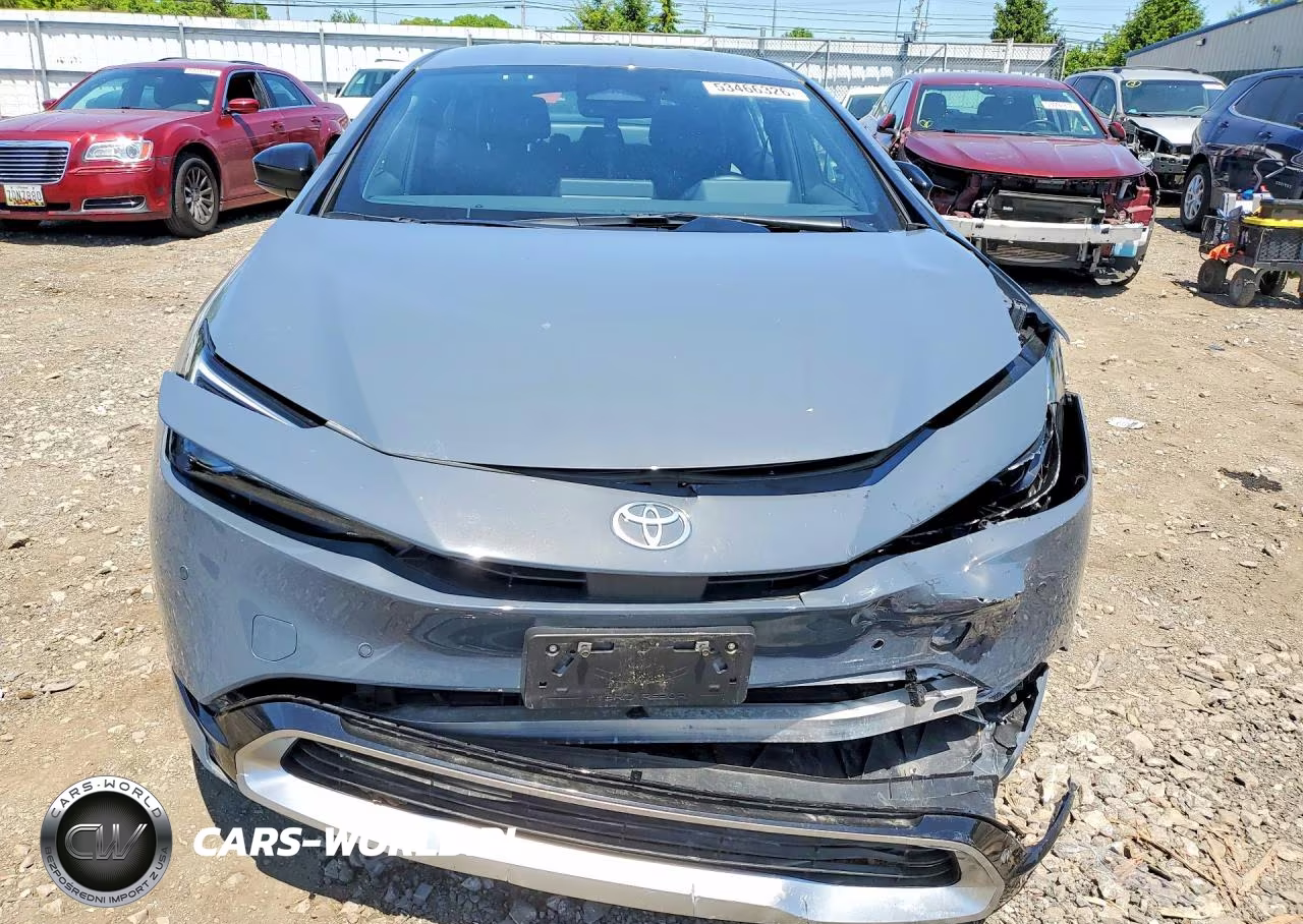 2025 Toyota Prius Plug-In Hybrid Xse VIN:JTDACACU9S3045214 - 5