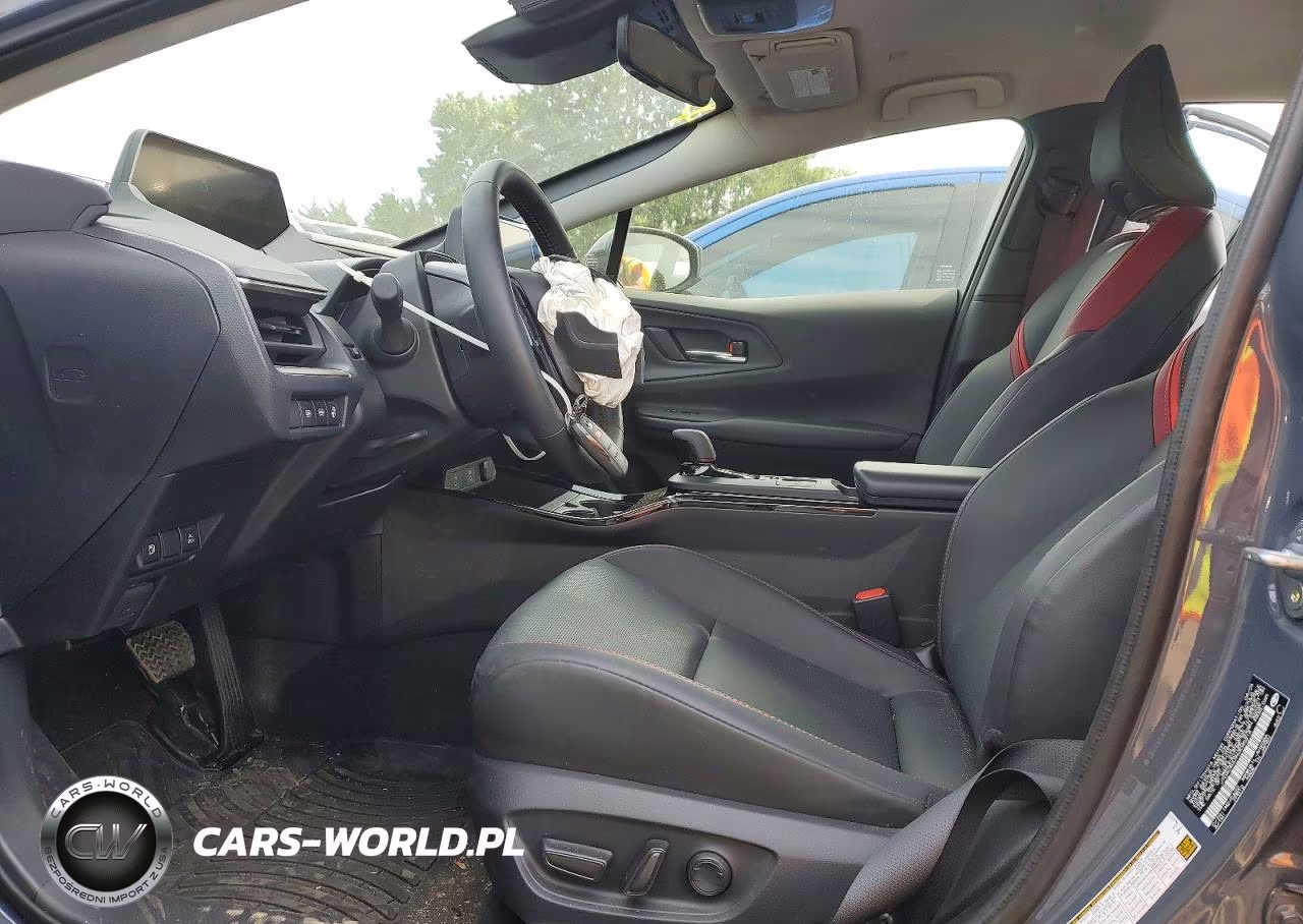 2025 Toyota Prius Plug-In Hybrid Xse VIN:JTDACACU9S3045214 - 7