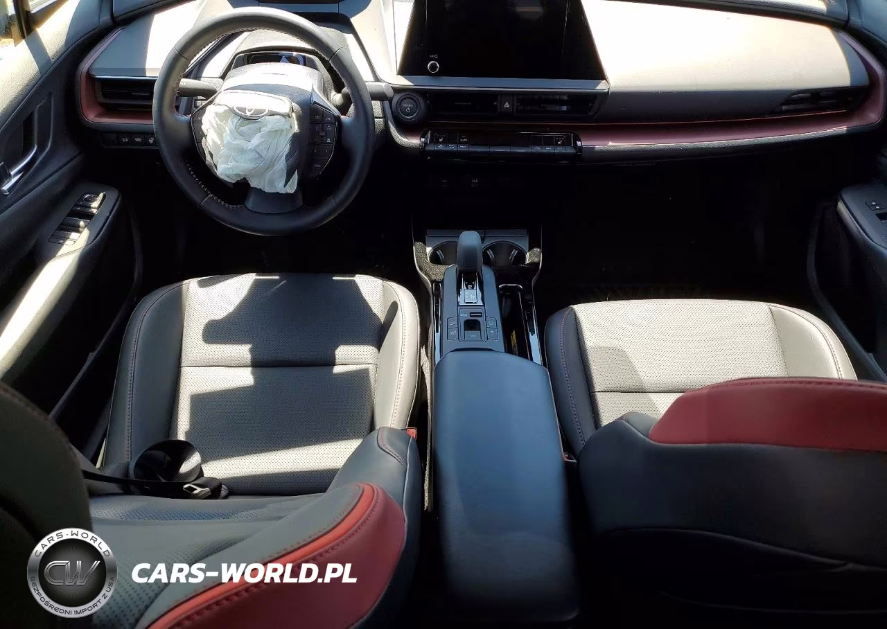 2025 Toyota Prius Plug-In Hybrid Xse VIN:JTDACACU9S3045214 - 8