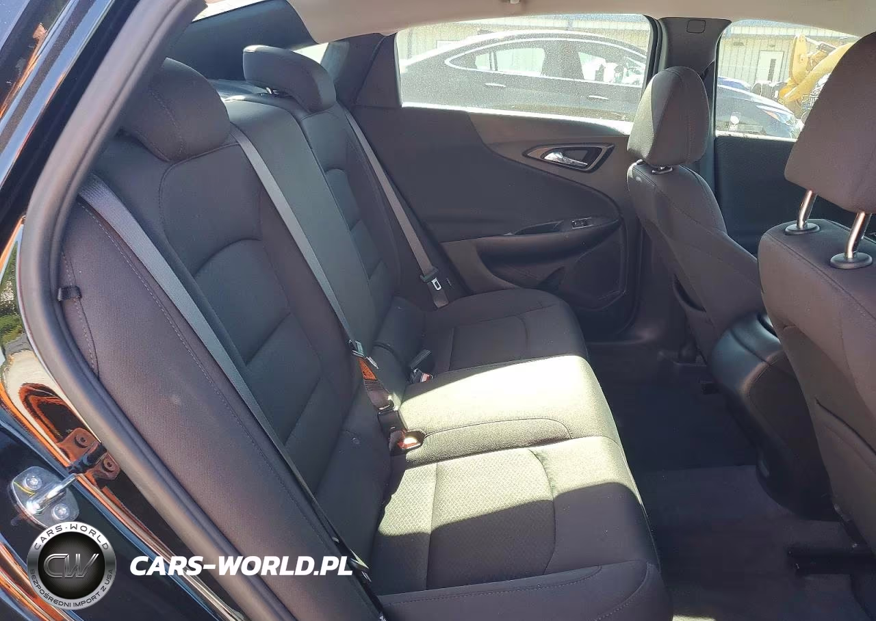 2022 Chevrolet Malibu Rs VIN:1G1ZG5ST1NF182537 - 10