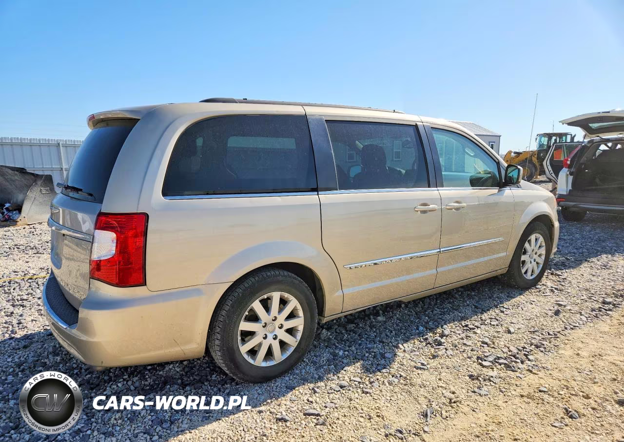 2014 Chrysler Town & Country Touring VIN:2C4RC1BG4ER343695 - 3