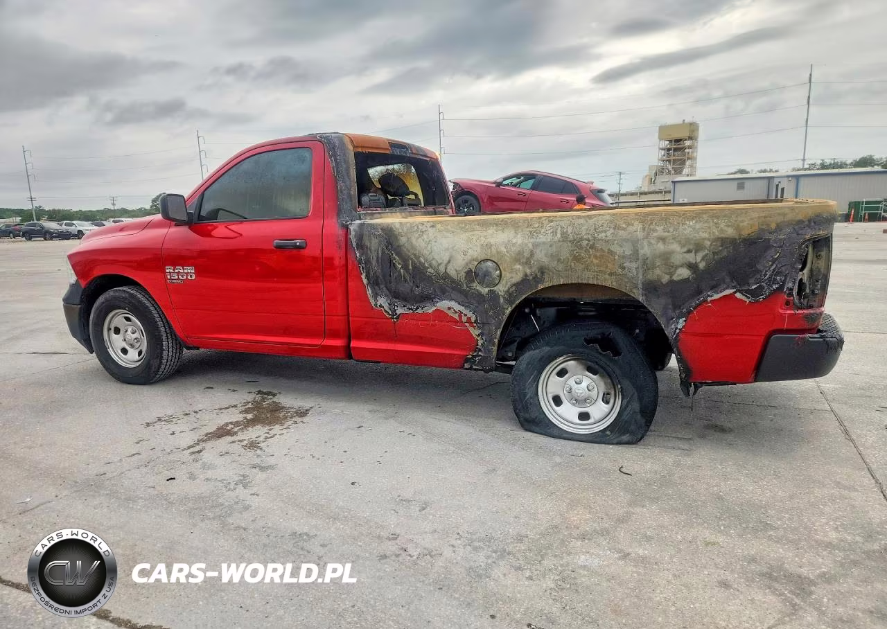 2023 Ram 1500 Classic VIN:3C6JR6DGXPG607508 - 2