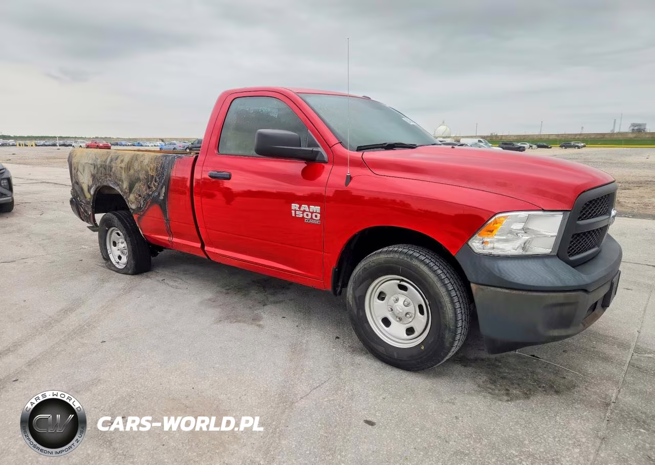2023 Ram 1500 Classic VIN:3C6JR6DGXPG607508 - 4