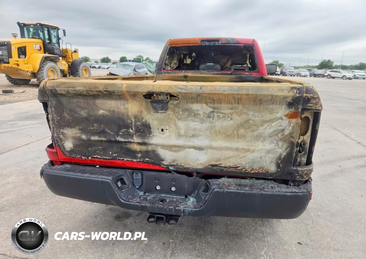 2023 Ram 1500 Classic VIN:3C6JR6DGXPG607508 - 6