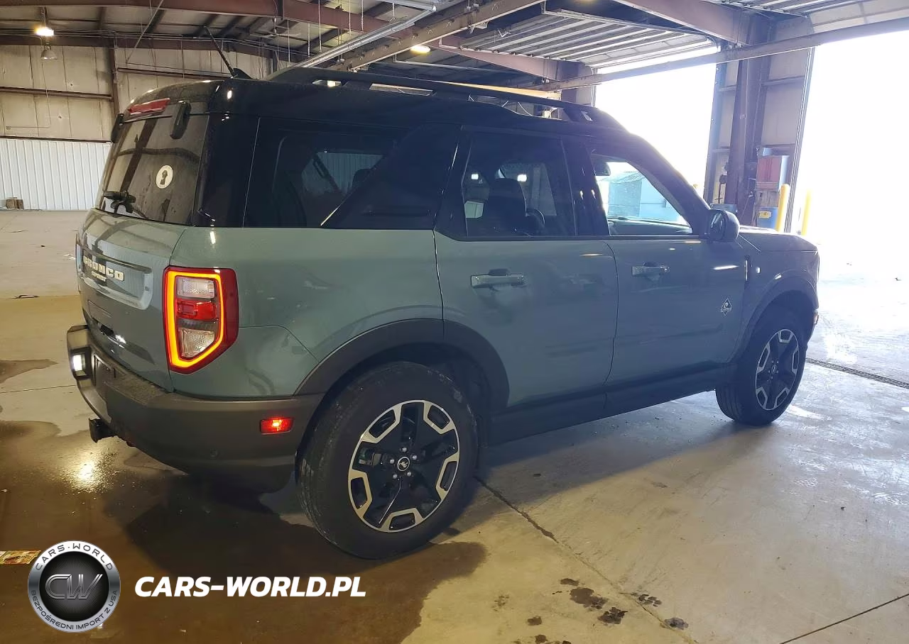 2022 Ford Bronco Sport Outer Banks VIN:3FMCR9C60NRE26491 - 3