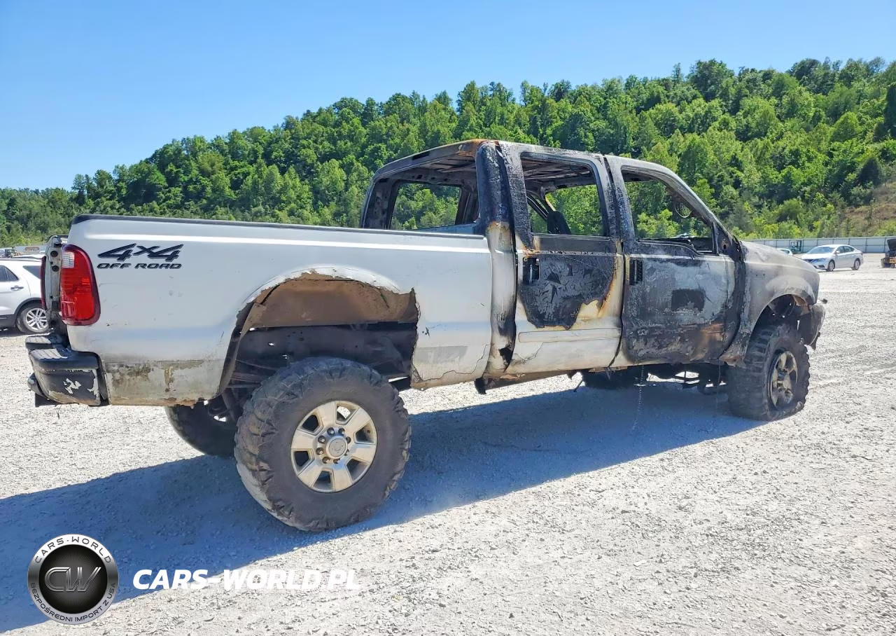 2002 Ford F250 Super Duty VIN:1FTNW21F82ED54132 - 3