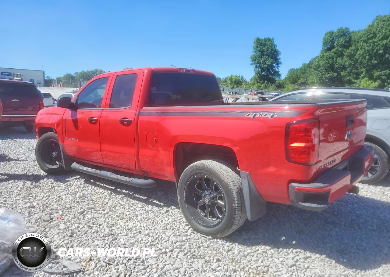 2018 Chevrolet Silverado K1500 Custom VIN:1GCVKPEC9JZ229205 - 2