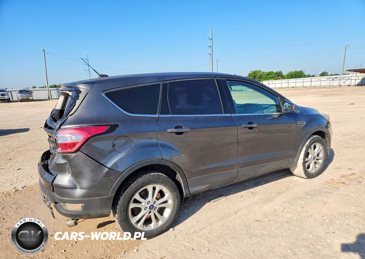 2017 Ford Escape Se VIN:1FMCU0GD6HUF08466 - 3