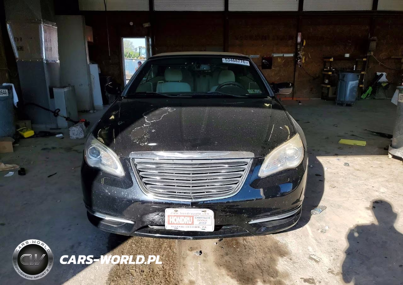 2011 Chrysler 200 Touring VIN:1C3BC2EG6BN568409 - 5