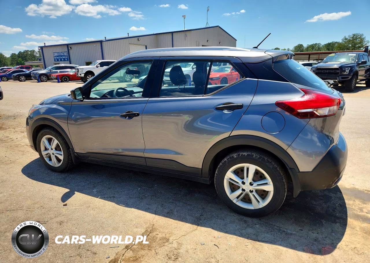 2018 Nissan Kicks S VIN:3N1CP5CU8JL536285 - 2