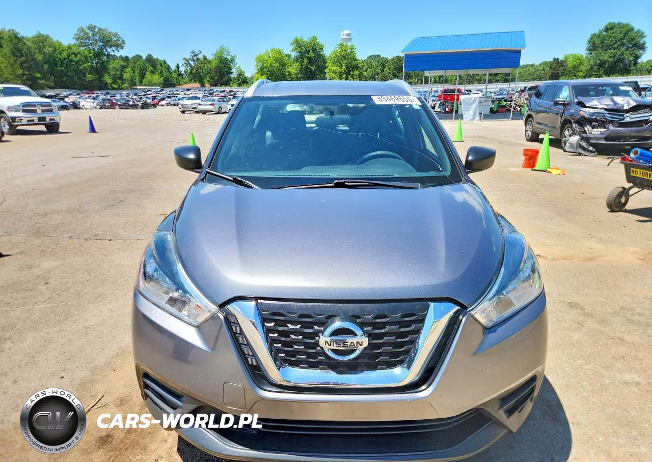 2018 Nissan Kicks S VIN:3N1CP5CU8JL536285 - 5